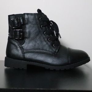 Girl's black combat boots Olive and Edie size 2